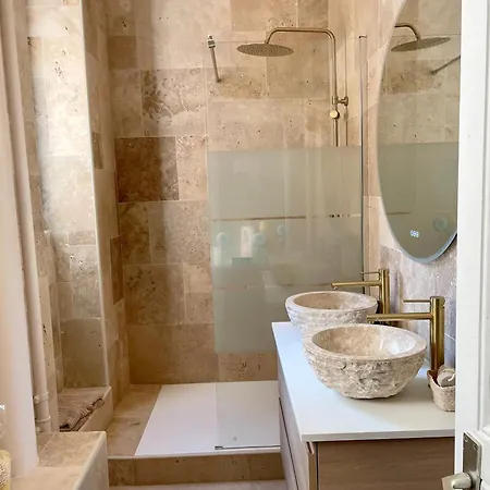 Le Charme De - Proche Centre Et Gare - 8 Personnes - Arrivee Autonome *